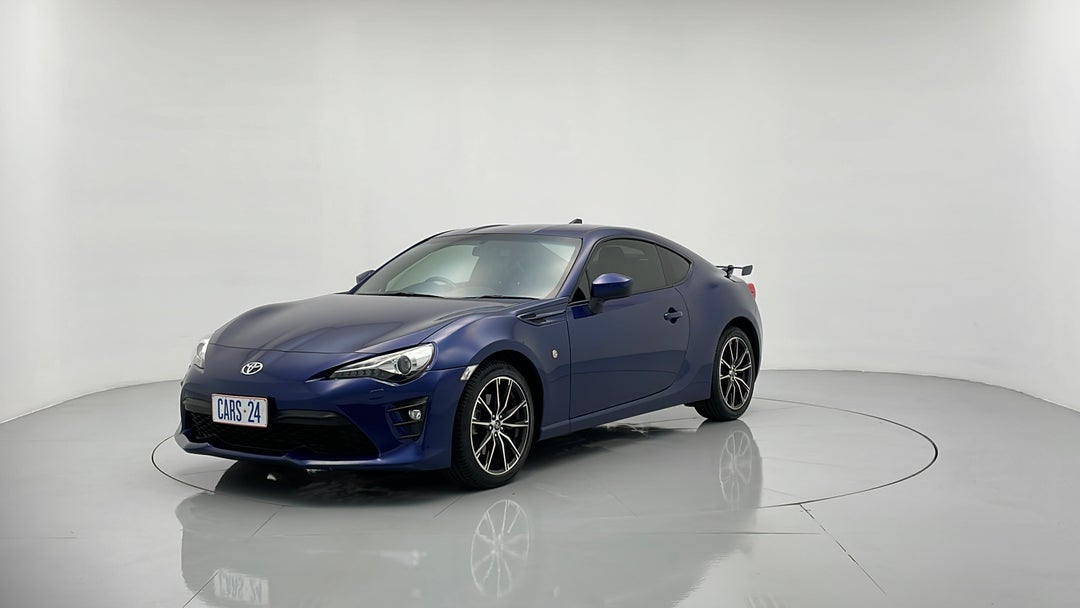 Left Front Diagonal (45- Degree) View