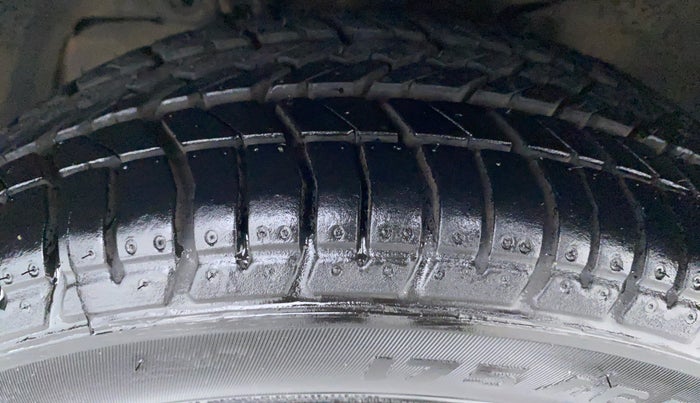 2019 Tata Tiago XT 1.2 REVOTRON, Petrol, Manual, 37,473 km, Left Front Tyre Tread