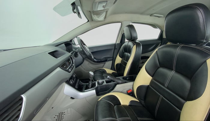 2018 Tata NEXON XT 1.2, Petrol, Manual, 27,669 km, Right Side Front Door Cabin