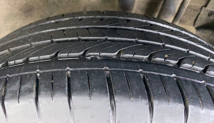 2018 Tata NEXON XT 1.2, Petrol, Manual, 27,669 km, Left Rear Tyre Tread