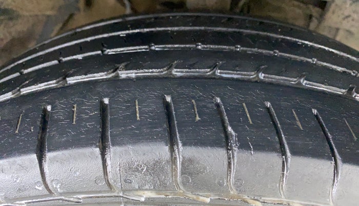 2018 Tata NEXON XT 1.2, Petrol, Manual, 27,669 km, Right Front Tyre Tread