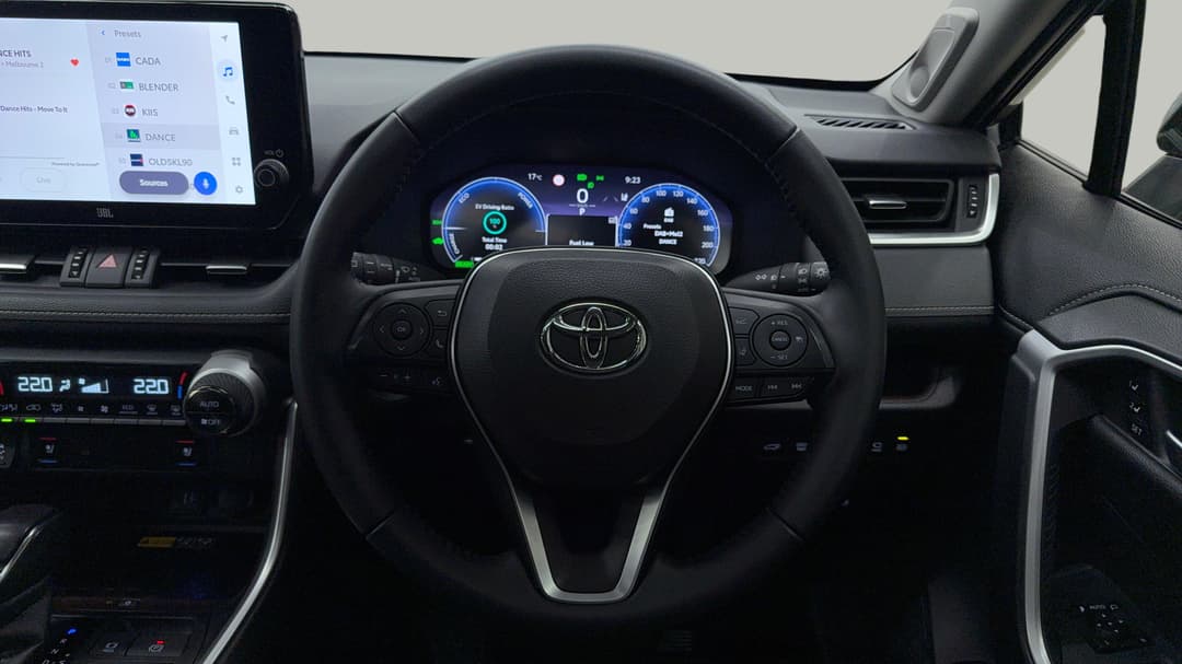 2025 Toyota RAV4 Cruiser (AWD) Hybrid, Automatic, 25230 km, Steering Wheel Close-up