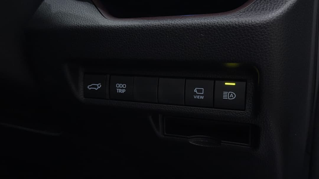 2025 Toyota RAV4 Cruiser (AWD) Hybrid, Automatic, 25230 km, Utility Switches/Buttons
