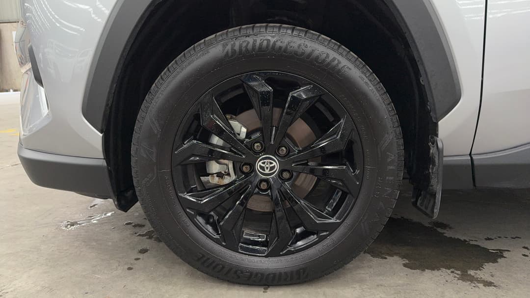 2025 Toyota RAV4 Cruiser (AWD) Hybrid, Automatic, 25230 km, Left Front Wheel