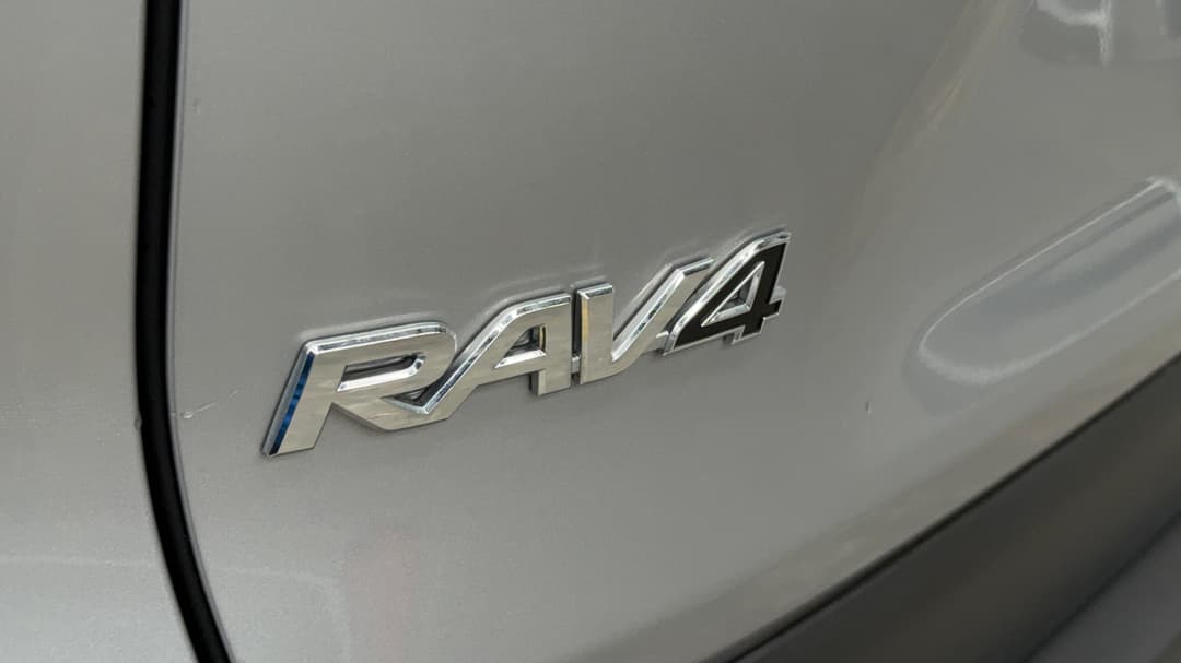 2025 Toyota RAV4 Cruiser (AWD) Hybrid, Automatic, 25230 km, Badge (Boot Left Side)