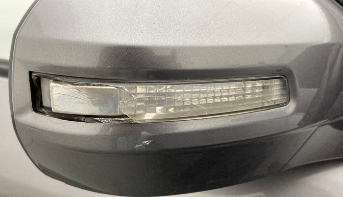 2013 Maruti Swift Dzire VXI, Petrol, Manual, 85,177 km, Right rear-view mirror - Indicator light has minor damage