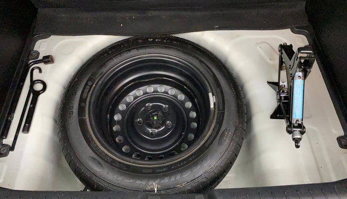 2019 Hyundai VENUE S MT 1.2 KAPPA, Petrol, Manual, 19,978 km, Spare Tyre