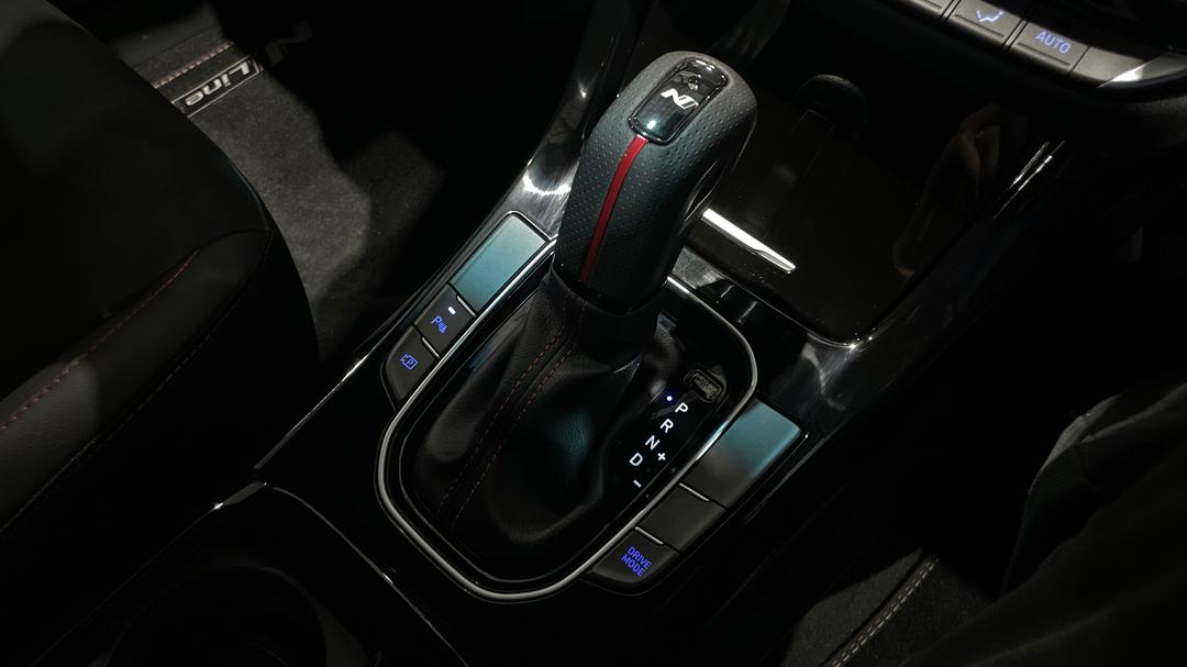 2025 Hyundai i30 N Line Mhev, Automatic, 2547 km, Gear Lever 