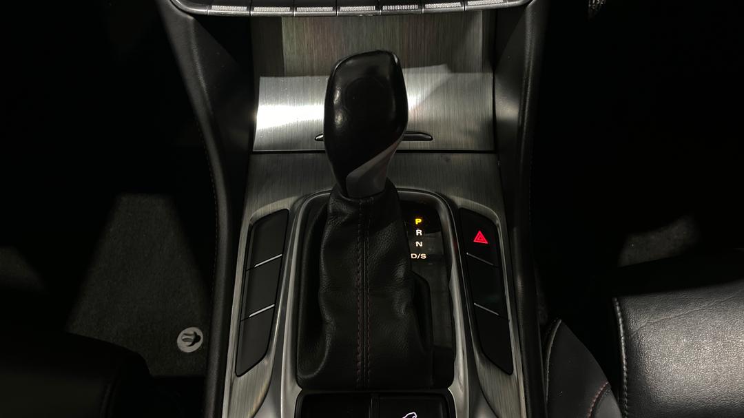 2019 MG HS Vibe, Automatic, 81711 km, Gear Lever 