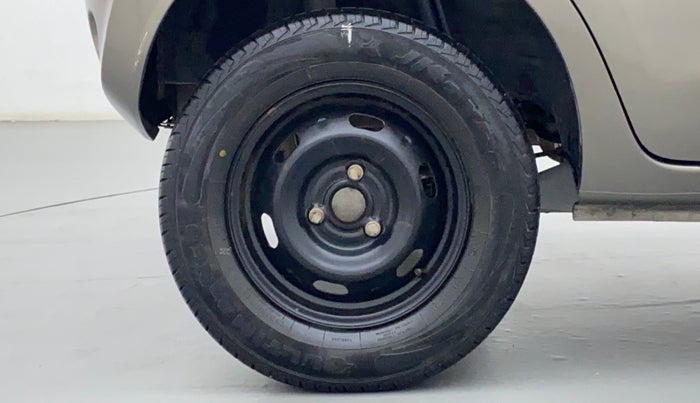 2018 Datsun Redi Go T (O), Petrol, Manual, 34,771 km, Right Rear Wheel