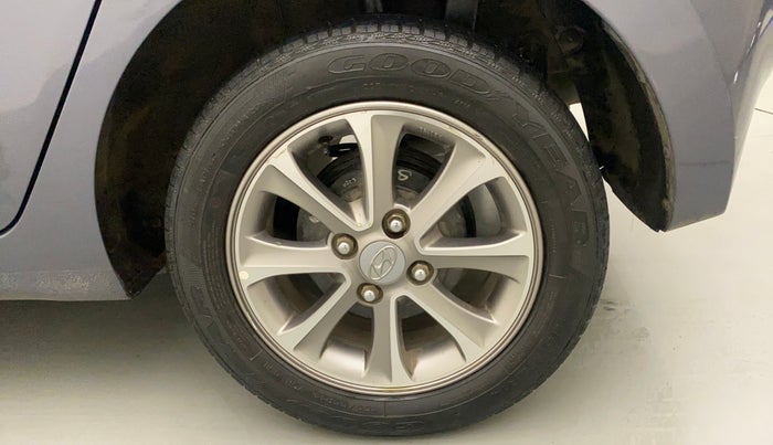 2016 Hyundai Grand i10 ASTA (O) 1.2 KAPPA VTVT, Petrol, Manual, 25,995 km, Left Rear Wheel
