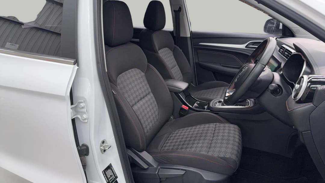 2022 MG Zst Core, Automatic, 72273 km, Right Side Front Door Cabin View