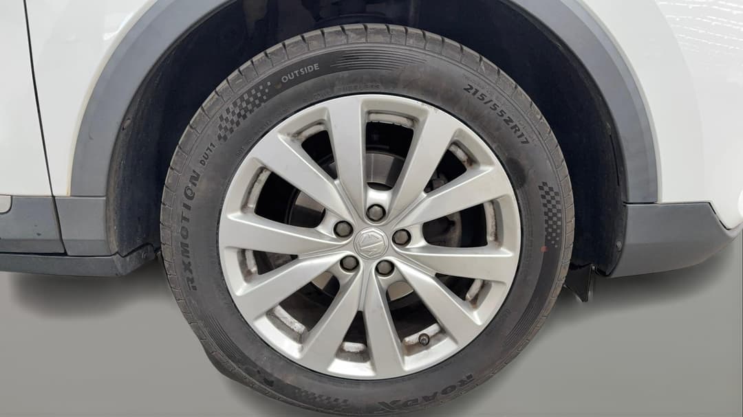 2022 MG Zst Core, Automatic, 72273 km, Right Front Wheel