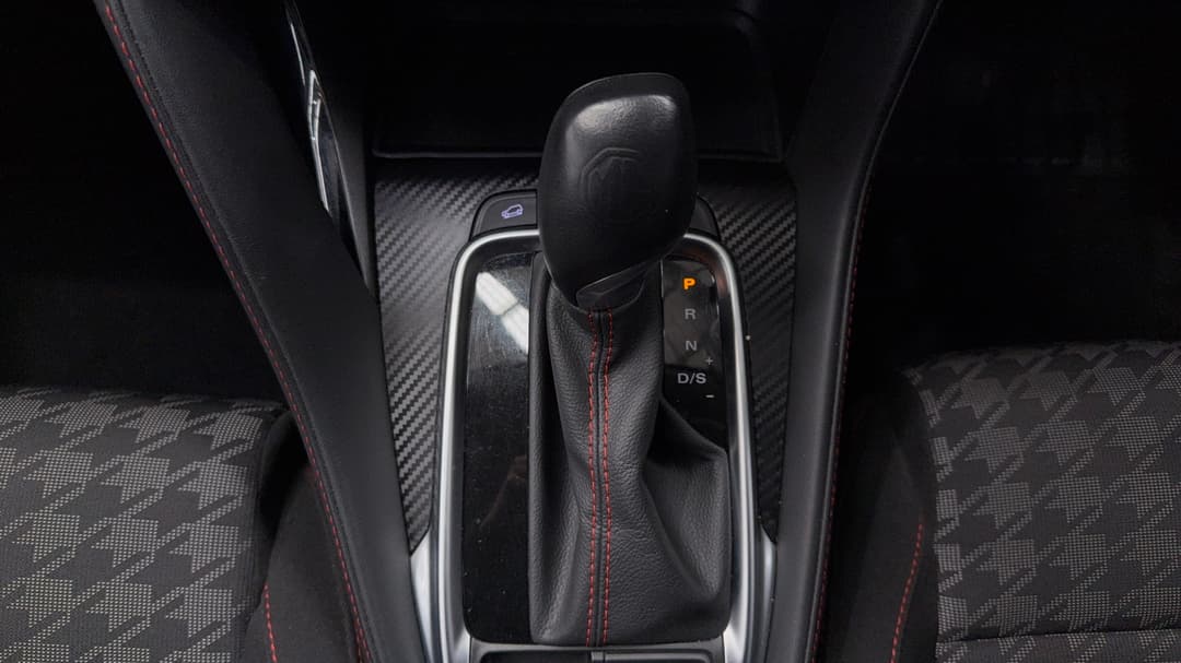 2022 MG Zst Core, Automatic, 72273 km, Gear Lever 