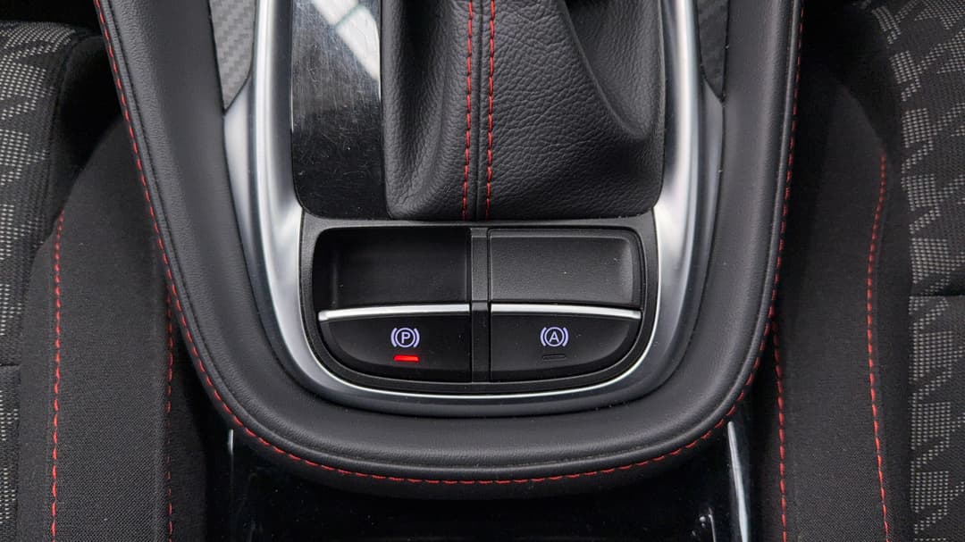 2022 MG Zst Core, Automatic, 72273 km, Handbrake