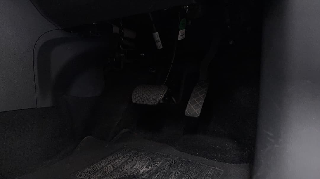 2022 MG Zst Core, Automatic, 72273 km, Pedals and Footmat