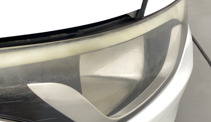 2016 Hyundai Elite i20 SPORTZ 1.2, Petrol, Manual, 65,415 km, Right headlight - Faded