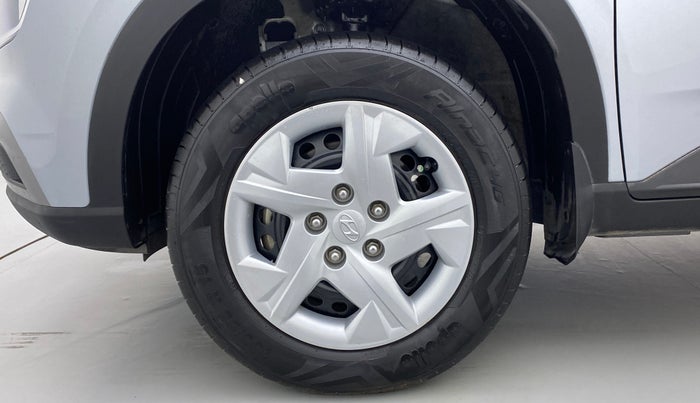 2022 Hyundai VENUE S MT 1.2 KAPPA, Petrol, Manual, 3,515 km, Left Front Wheel