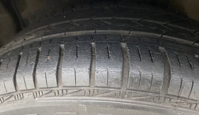 2018 Maruti Celerio ZXI OPT AMT, Petrol, Automatic, 27,016 km, Left Front Tyre Tread