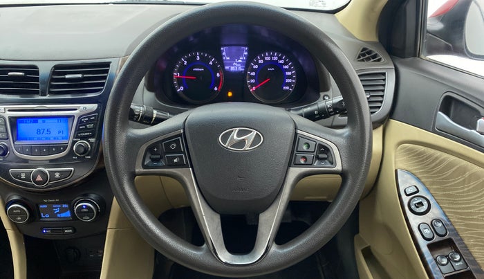 2015 Hyundai Verna FLUIDIC 1.6 CRDI S, Diesel, Manual, 86,315 km, Steering Wheel Close Up