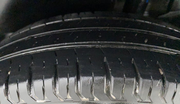 2017 Maruti Dzire VXI, Petrol, Manual, 19,147 km, Left Rear Tyre Tread
