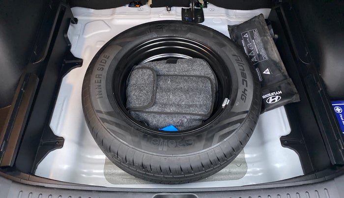 2021 Hyundai Creta SX MT, Diesel, Manual, 3,556 km, Spare Tyre