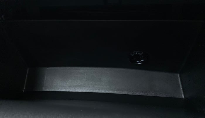 2021 Hyundai Creta SX MT, Diesel, Manual, 3,556 km, Cooled Glove Box