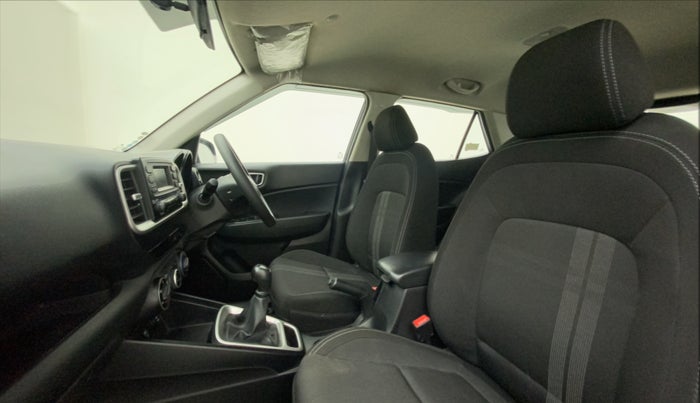 2020 Hyundai VENUE S 1.2, Petrol, Manual, 36,388 km, Right Side Front Door Cabin