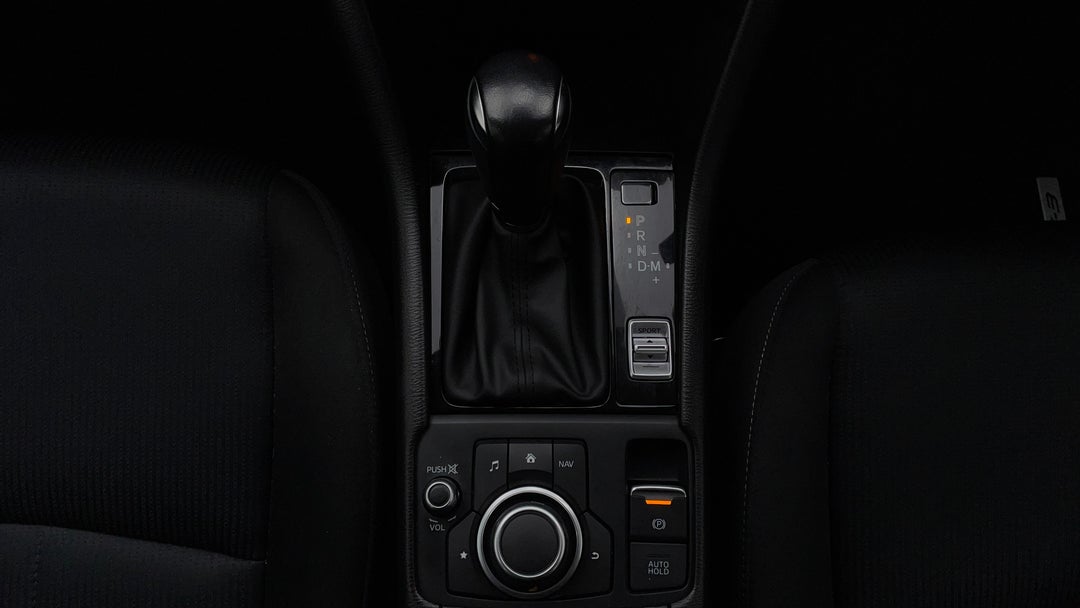 2019 Mazda CX-3 Maxx Sport (fwd), Automatic, 40623 km, Gear Lever 