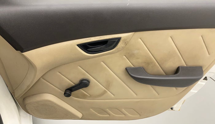 2012 Hyundai Eon D-LITE+, Petrol, Manual, 76,862 km, Driver Side Door Panels Control