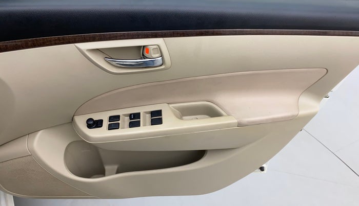2016 Maruti Swift Dzire VXI, Petrol, Manual, 1,19,914 km, Driver Side Door Panels Control