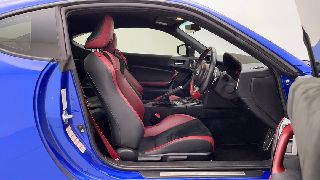 2019 Subaru Brz Ts, Automatic, 43754 km, Right Side Front Door Cabin View