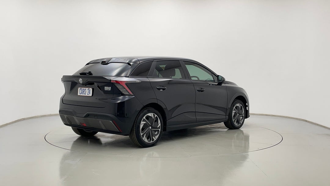 Right Back Diagonal (45- Degree) View