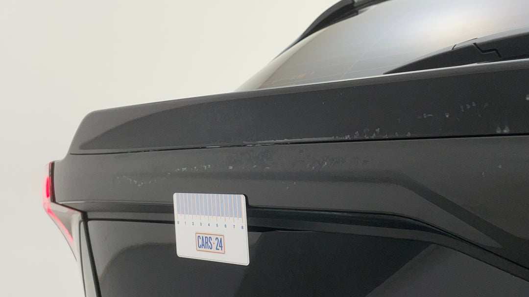 Boot / Tailgate Boot Lid Fade