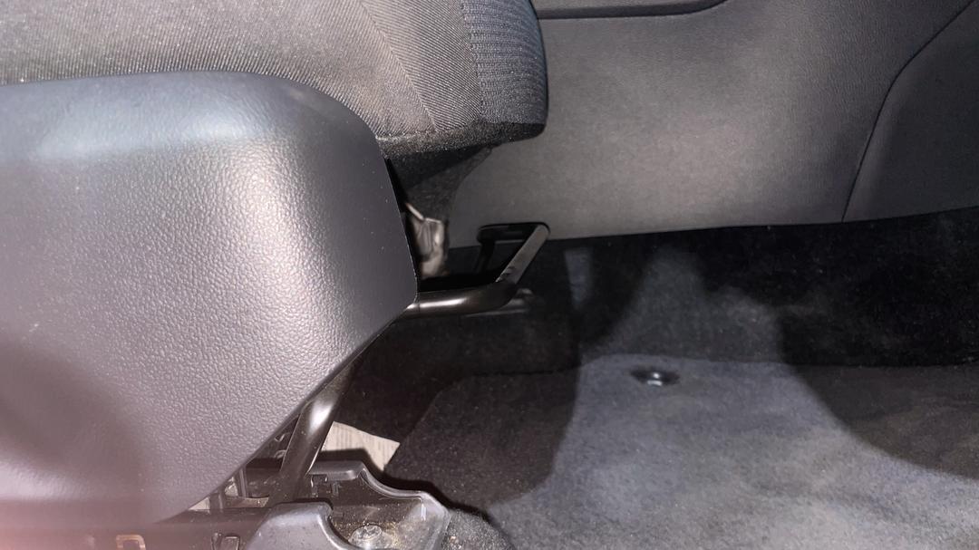 2023 Toyota RAV4 Gx (AWD) Hybrid, Automatic, 50832 km, Drivers Side Adjustment Panel