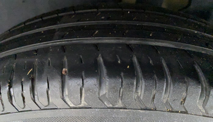 2017 Maruti Dzire VXI, Petrol, Manual, 15,870 km, Left Rear Tyre Tread