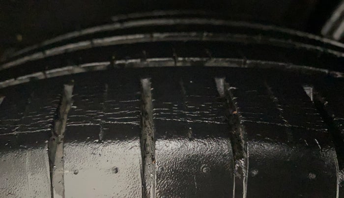 2017 Maruti Baleno ALPHA PETROL 1.2, Petrol, Manual, 48,040 km, Left Rear Tyre Tread