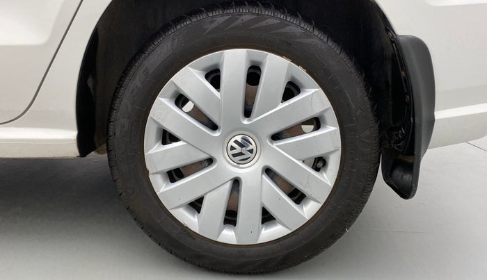 2016 Volkswagen Ameo COMFORTLINE 1.2, Petrol, Manual, 80,244 km, Left Rear Wheel