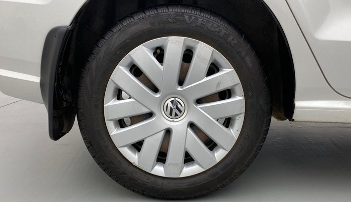 2016 Volkswagen Ameo COMFORTLINE 1.2, Petrol, Manual, 80,244 km, Right Rear Wheel