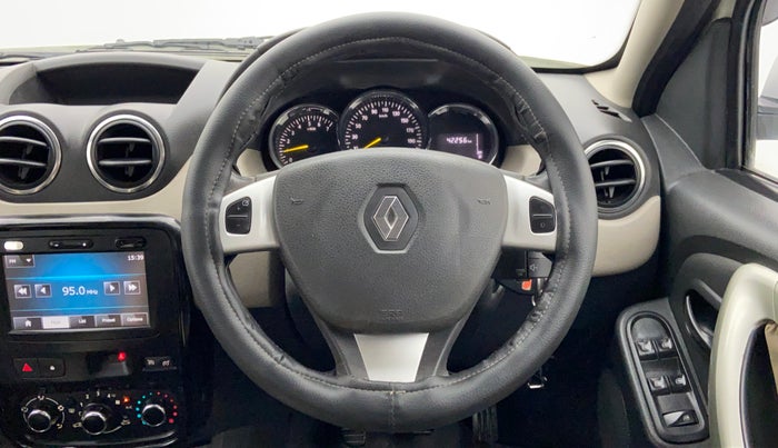 2015 Renault Duster RXZ DIESEL 110, Diesel, Manual, 42,322 km, Steering Wheel Close Up