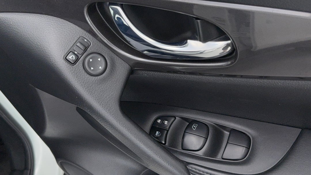 2022 Nissan X-trail St (2WD), Automatic, 83476 km, Drivers Side Door Panel Controls