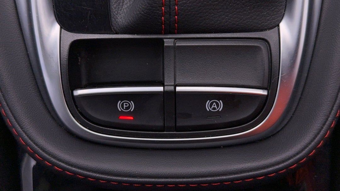 2022 MG Zst Essence, Automatic, 58792 km, Handbrake