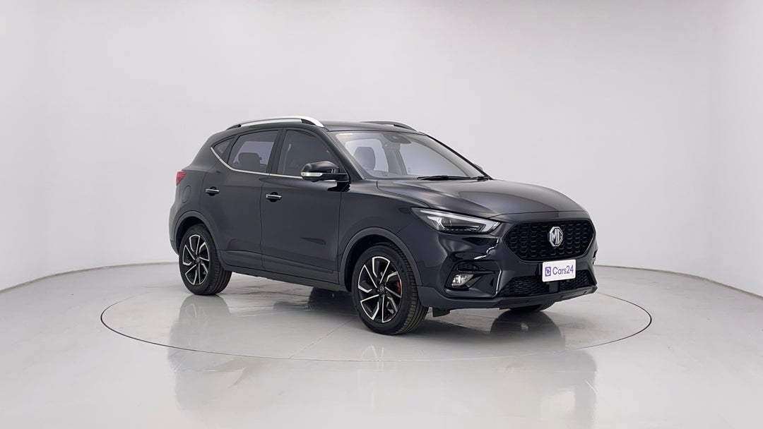 2022 MG Zst Essence, Automatic, 58792 km, Right Front Diagonal (45- Degree) View