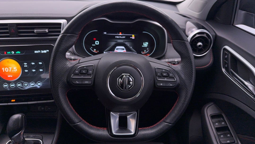 2022 MG Zst Essence, Automatic, 58792 km, Steering Wheel Close-up