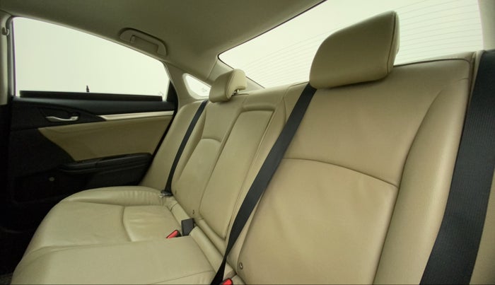 2019 Honda Civic 1.6L I-DTEC ZX MT, Diesel, Manual, 74,961 km, Right Side Rear Door Cabin