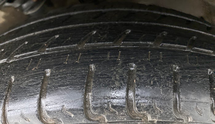 2018 Maruti Wagon R 1.0 VXI, Petrol, Manual, 10,959 km, Left Rear Tyre Tread