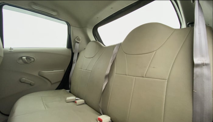 2016 Datsun Go T(O), Petrol, Manual, 98,223 km, Right Side Rear Door Cabin