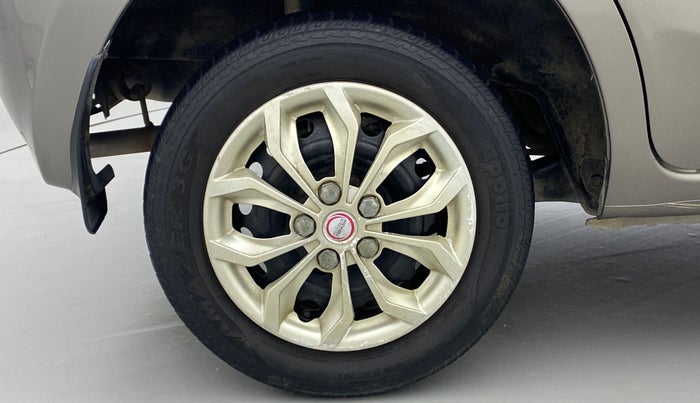2016 Datsun Go T(O), Petrol, Manual, 98,223 km, Right Rear Wheel