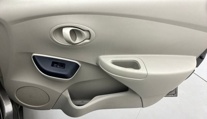 2016 Datsun Go T(O), Petrol, Manual, 98,223 km, Driver Side Door Panels Control
