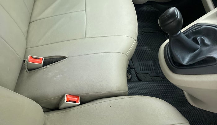 2016 Datsun Go T(O), Petrol, Manual, 98,223 km, Gear Lever